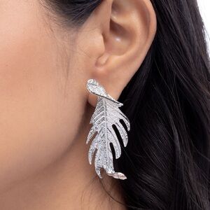NWT Silver Leafy Lure Earrings